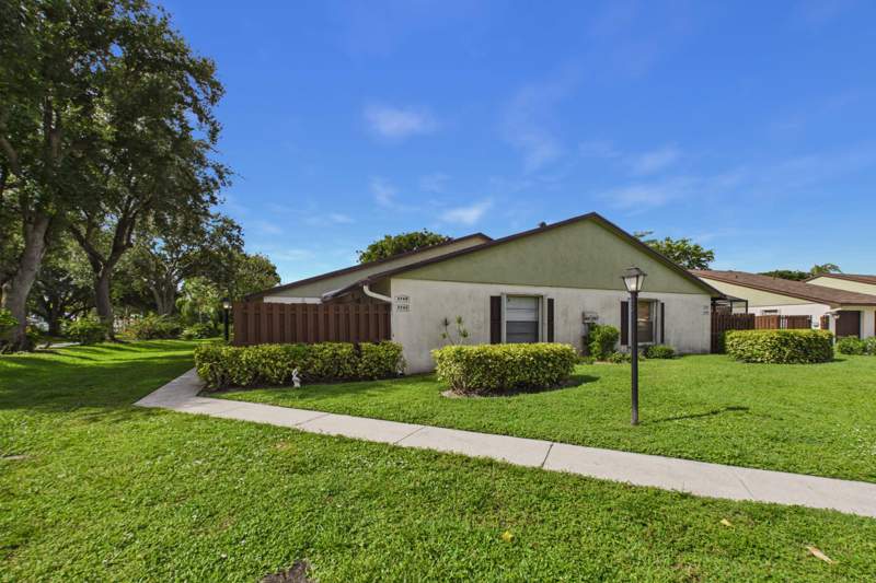 2 bedroom Villa at 3760 Coco Loba Lane, Oakwood II, Boynton Beach — photo 3