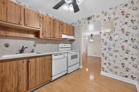 7750 W McNab Road #316, Tamarac FL - photo 15 of 37