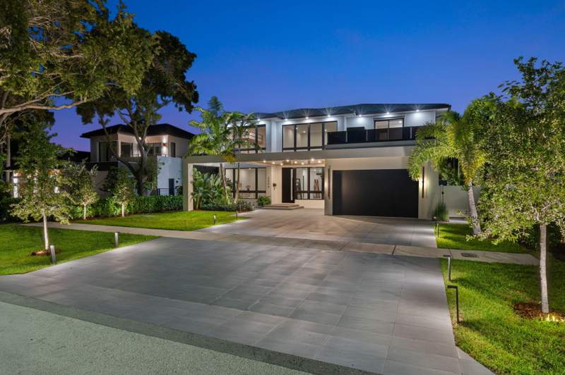6 bedroom Single Family Residence at 2506 NE 14th Street, Beach Way Heights Unit, Fort Lauderdale — photo 3