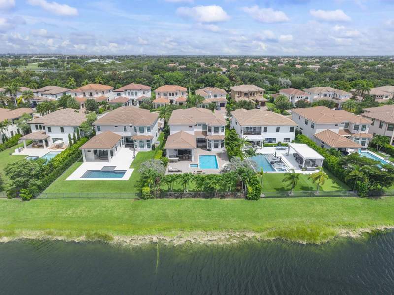 5 bedroom Single Family Residence at 10282 Sweet Bay Manor, Parkland Golf & Country Club, Parkland — photo 3