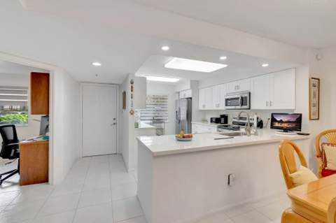 5746 Crystal Shores Drive #103, Boynton Beach FL - photo 19 of 68