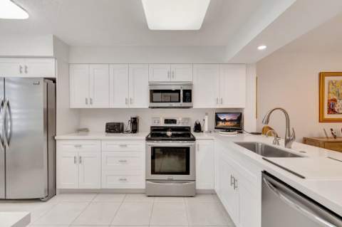 5746 Crystal Shores Drive #103, Boynton Beach FL - photo 22 of 68