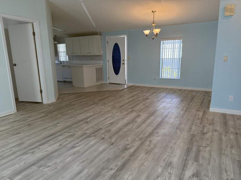 3 bedroom Manufactured Home at 294 Kingfisher Avenue, Sandhill Shores, Fort Pierce — photo 2