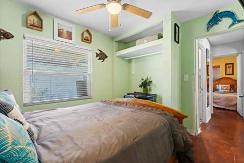 711 Cedar Place, Fort Pierce FL - photo 11 of 24