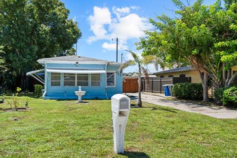 711 Cedar Place, Fort Pierce FL - photo 16 of 24