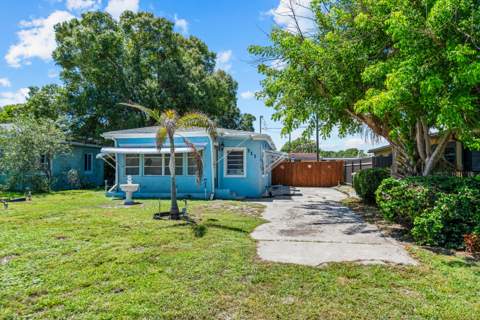 711 Cedar Place, Fort Pierce FL - photo 18 of 24