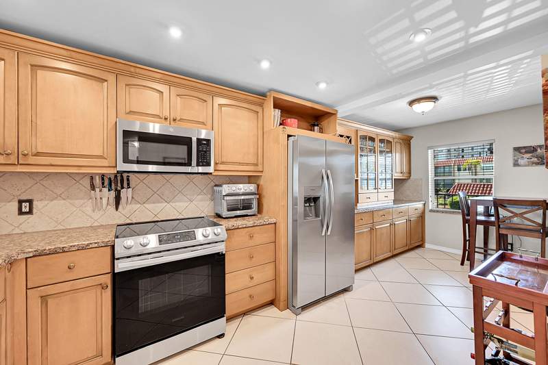 2 bedroom Condominium at 777 S Federal Highway #O203, Island Club Four Condo, Pompano Beach — photo 3