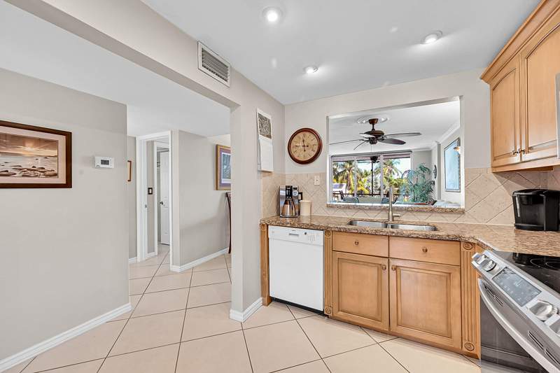 2 bedroom Condominium at 777 S Federal Highway #O203, Island Club Four Condo, Pompano Beach — photo 5