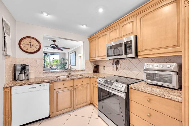 2 bedroom Condominium at 777 S Federal Highway #O203, Island Club Four Condo, Pompano Beach — photo 4