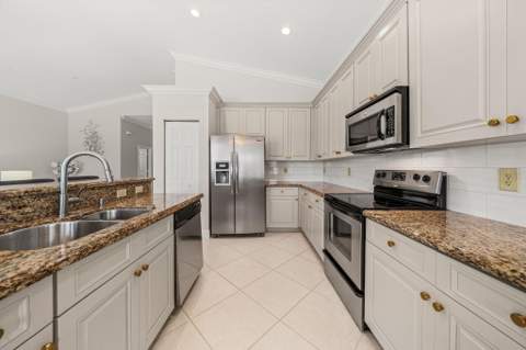 3526 Old Lighthouse Circle, Wellington FL - photo 7 of 51