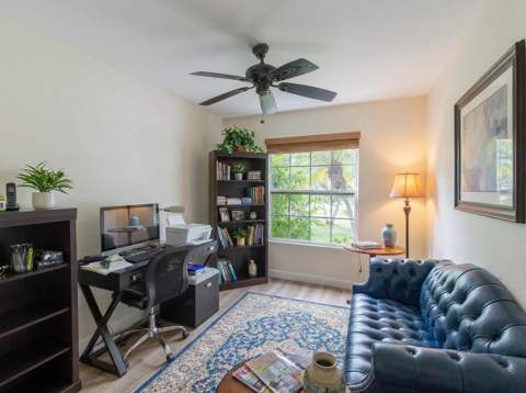 1240 Grandview Circle, Royal Palm Beach FL - photo 13 of 40