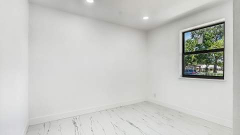 118 Newton Road, West Park FL - photo 19 of 45