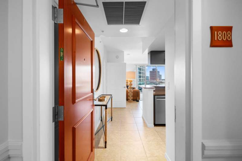 2 bedroom Condominium at 347 N New River Drive #1808, Watergarden Condo, Fort Lauderdale — photo 3