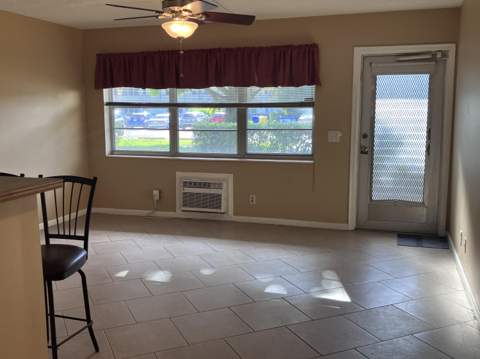 202 Camden I, West Palm Beach FL - photo 7 of 24