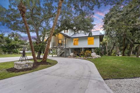 2511 Lightlewood Lane, Fort Pierce FL - photo 9 of 81