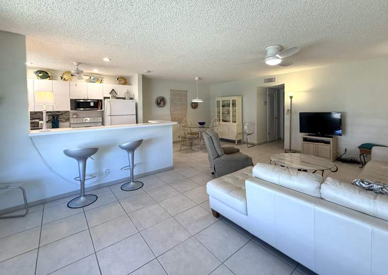 1 bedroom Villa at 200 Bayview Avenue #B, Pine Point Villas Condo, Boynton Beach — photo 5