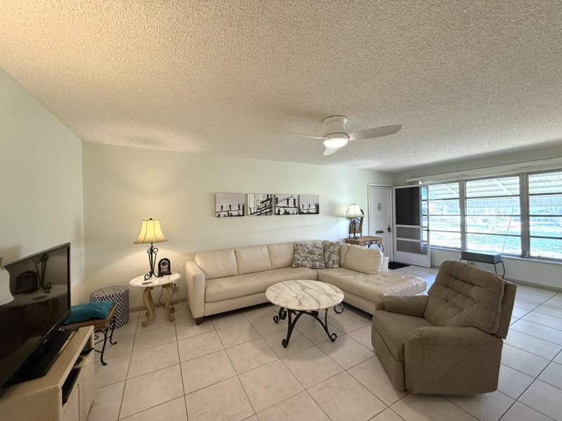 1 bedroom Villa at 200 Bayview Avenue #B, Pine Point Villas Condo, Boynton Beach — photo 3