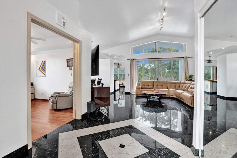 3 bedroom Single Family Residence at 3274 NW 22nd Avenue, Oakland Lakes, Oakland Park — photo 4