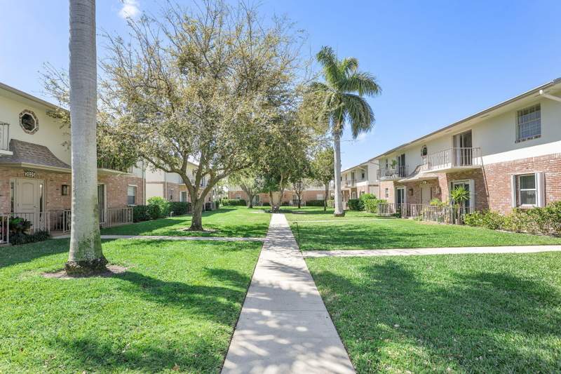 1 bedroom Condominium at 2015 S Seacrest Boulevard #C, Squire Hill Condo, Boynton Beach — photo 4