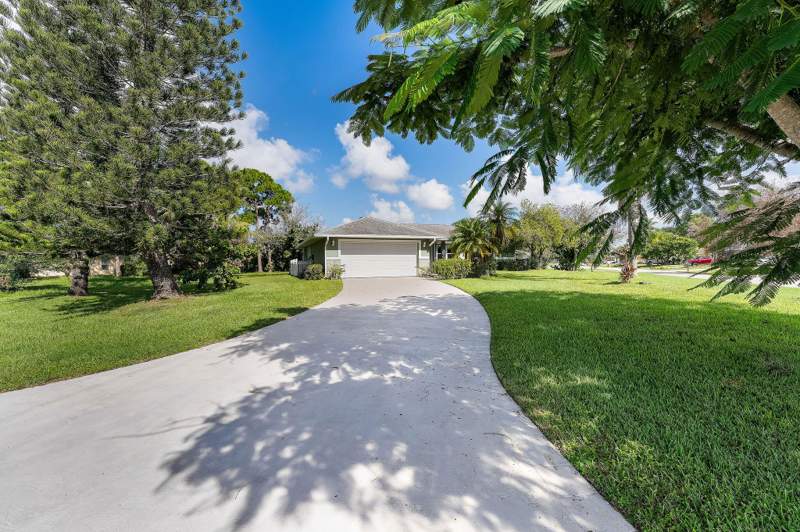3 bedroom Single Family Residence at 213 SW Nativity Terrace, Port St Lucie Section 13, Port St. Lucie — photo 5