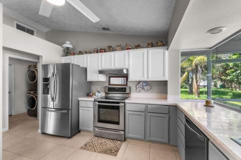 213 SW Nativity Terrace, Port St. Lucie FL - photo 10 of 28