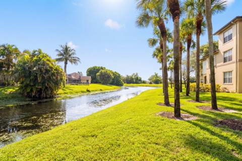 2020 Greenview Shores Boulevard #102, Wellington FL - photo 19 of 25