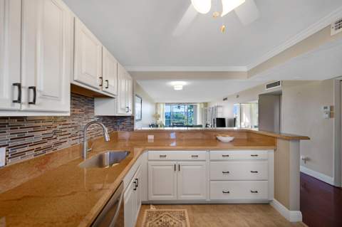 2901 S Palm Aire Drive #609, Pompano Beach FL - photo 7 of 17