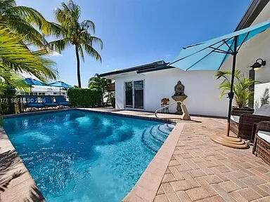 2125 NE 17th Terrace, Wilton Manors FL - photo 6 of 39