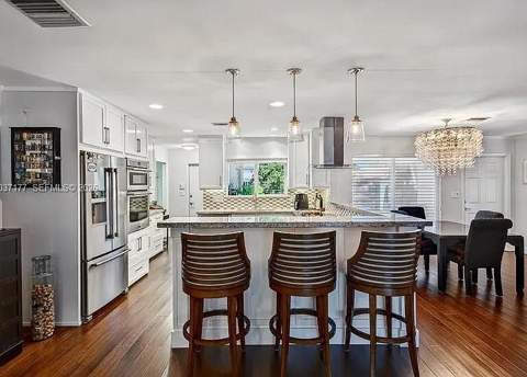2125 NE 17th Terrace, Wilton Manors FL - photo 16 of 39