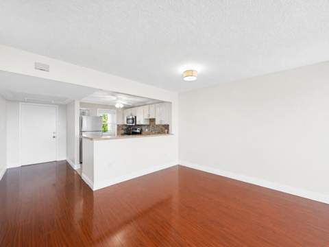 2901 S Palm Aire Drive #609, Pompano Beach FL - photo 8 of 17