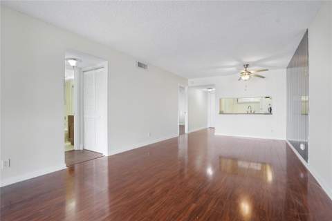 109 Lake Emerald Drive #110, Oakland Park FL - photo 13 of 39