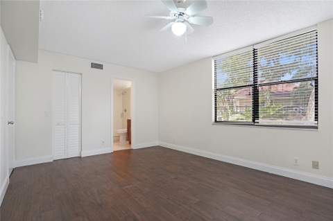 109 Lake Emerald Drive #110, Oakland Park FL - photo 15 of 39