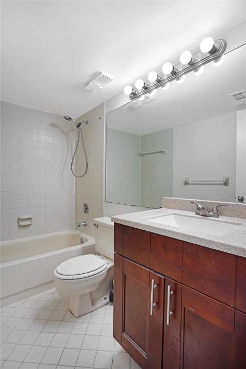 109 Lake Emerald Drive #110, Oakland Park FL - photo 21 of 39
