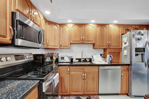 1034 NW 88th Avenue, Plantation FL - photo 8 of 22
