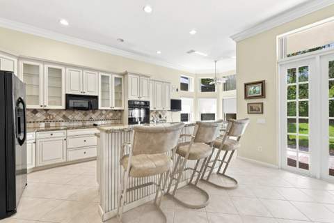 7199 Imperial Beach Circle, Delray Beach FL - photo 14 of 71