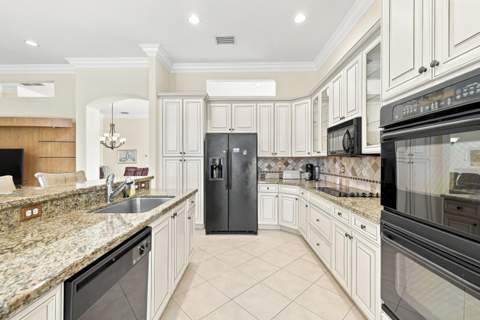 7199 Imperial Beach Circle, Delray Beach FL - photo 17 of 71