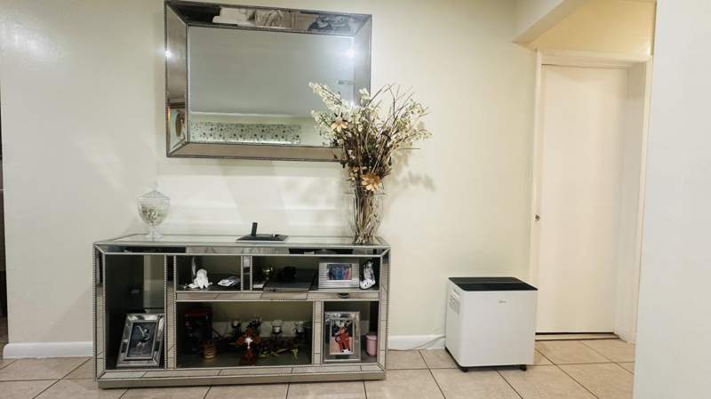 3 bedroom Single Family Residence at 6710 Forest Court, Shepley Estates, West Palm Beach — photo 5
