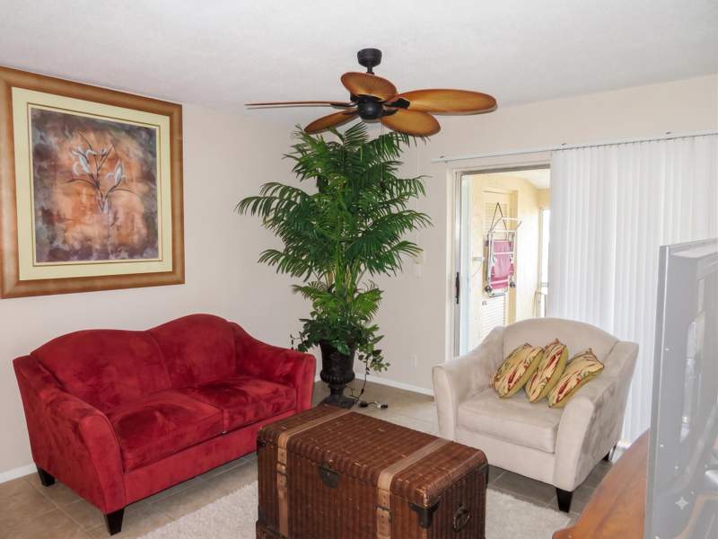 1 bedroom Condominium at 2971 W Ashley Dr Drive #B, Cresthaven Villas 6 Condo, West Palm Beach — photo 3