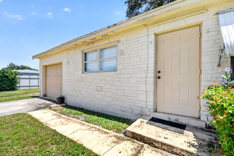 3 bedroom Single Family Residence at 1572 Woodland Avenue, Forest Manor, West Palm Beach — photo 3