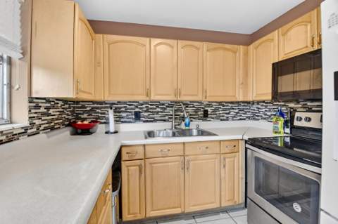1572 Woodland Avenue, West Palm Beach FL - photo 10 of 40