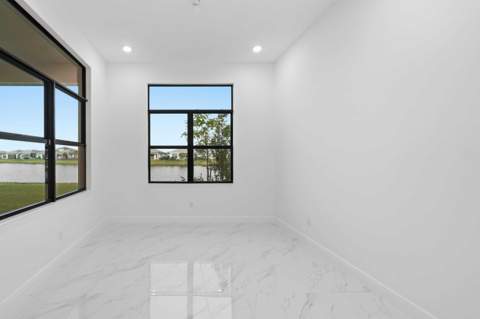 5374 Saint Armands Way, Westlake FL - photo 7 of 38