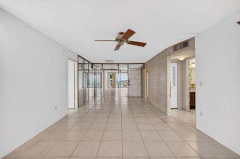 1100 St Charles Place #Ph3, Pembroke Pines FL - photo 19 of 71