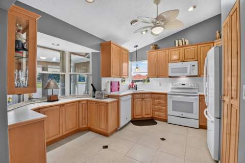 6203 Bear Creek Court, Lake Worth FL - photo 13 of 53