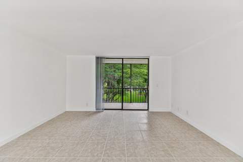 5220 Las Verdes Circle #317, Delray Beach FL - photo 13 of 50