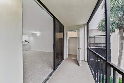 5220 Las Verdes Circle #317, Delray Beach FL - photo 19 of 50