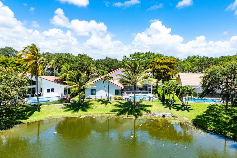 4 bedroom Single Family Residence at 2906 Sabalwood Court, Andover Sec 3, Delray Beach — photo 2