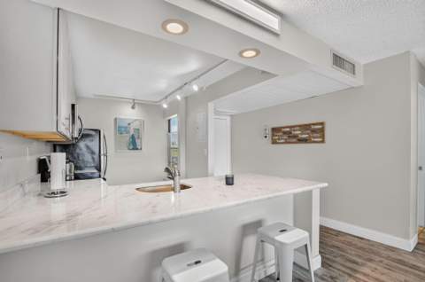 4 Royal Palm Way #403, Boca Raton FL - photo 12 of 56