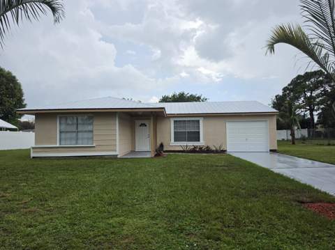 442 SW Belmont Circle, Port St. Lucie FL - photo 7 of 67