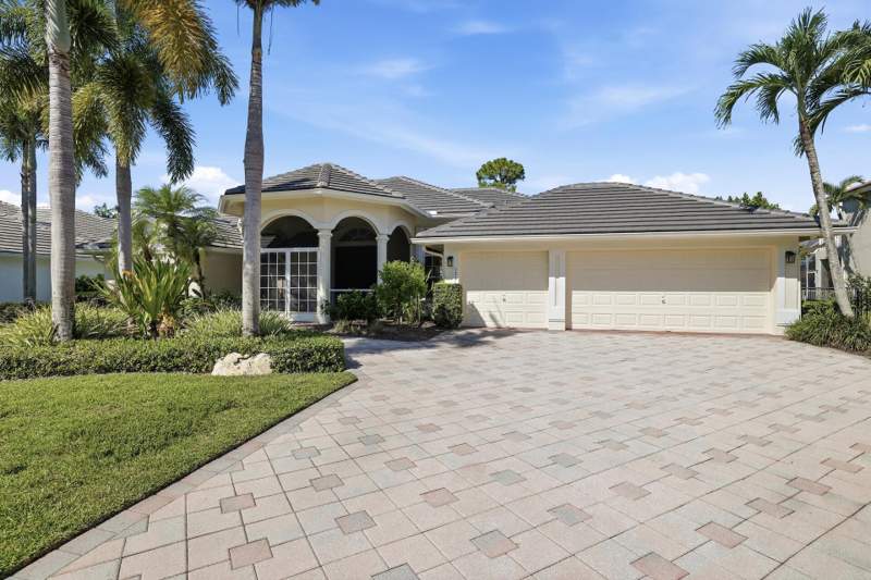4 bedroom Single Family Residence at 533 Cypress Green Circle, BINKS FOREST OF THE LANDINGS AT WELLINGTON 3, Wellington — photo 1