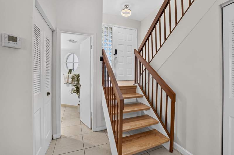 2 bedroom Townhouse at 327 NW 36th Avenue, Yorkville, Deerfield Beach — photo 4